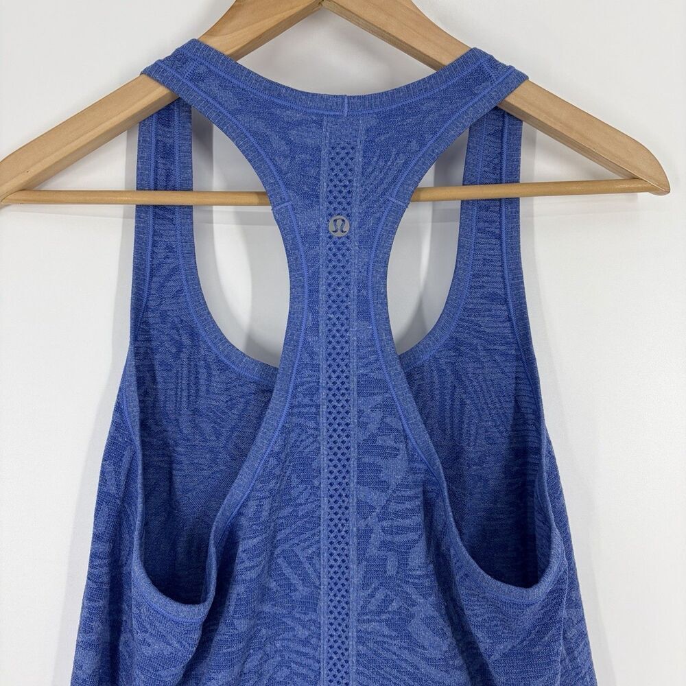 Lululemon Tank Top Size 10 Women Blue Swiftly Tech Racerback Athletic Blue Print - Picture 5 of 7